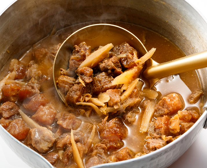 牛すじ煮込み 肉盛遊膳