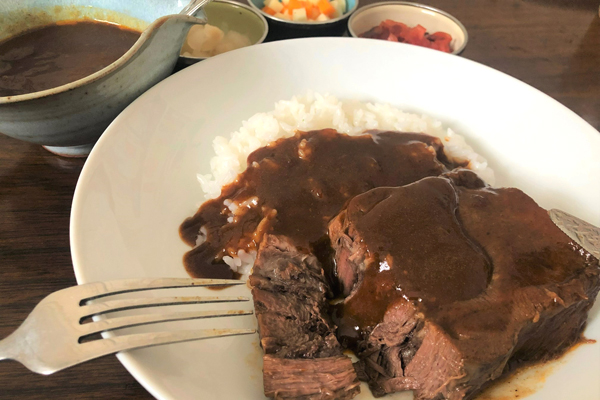 仙台の名店「伊達の牛たん本舗」 の美味を自宅で味わう贅沢。 「極上芯たんカレー」 「極上芯たん　塩仕込み」