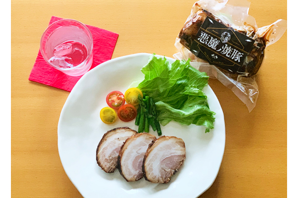 職人の技・素材・炭焼きによって生まれる山野井の焼豚。 究極の味「悪魔ノ焼豚」が完成!