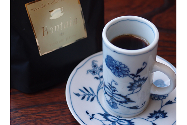 本来の酸味、甘み、香りがまっすぐ届く。ボンタイン珈琲本社の「スペシャルティコーヒー」