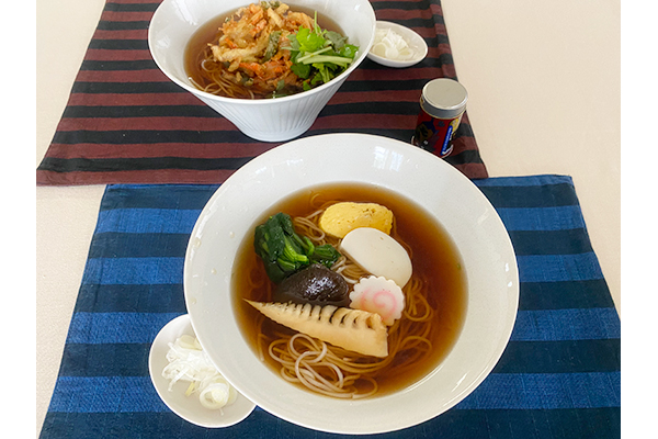 更科そば元祖の”本物の味”を おうちで堪能!「半生そば冷凍かけそば (更科そば)2人前セット」