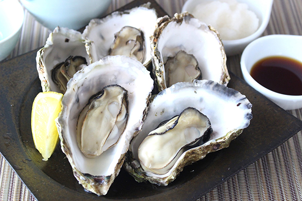 驚くほどに手間いらず。新鮮で風味豊かな広島牡蠣を堪能。「殻付き牡蠣真空パック」