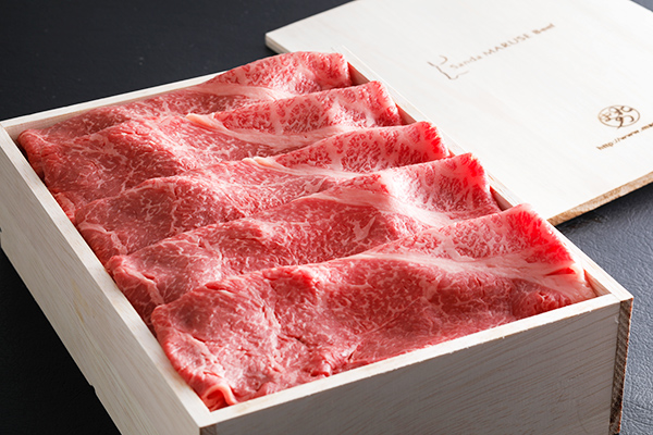 やわらかな肉質とうま味で名高い「三田マルセ牛」。老舗精肉店の牛肉をたっぷり味わいましょう!