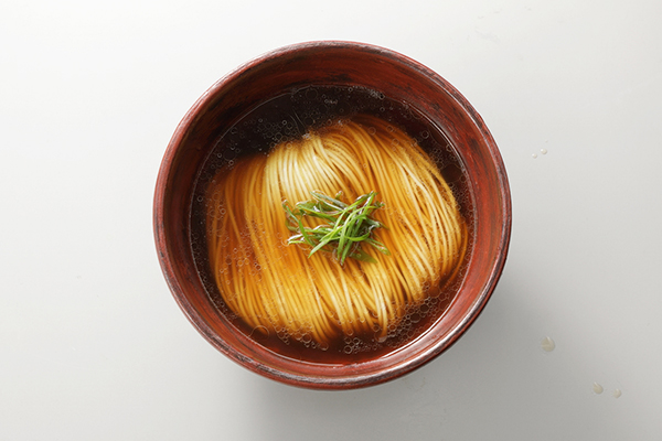 「熟練した料理人の味」をそのままお届け!新潟の大繁盛店「三宝」の贅沢すぎるラーメン・セット