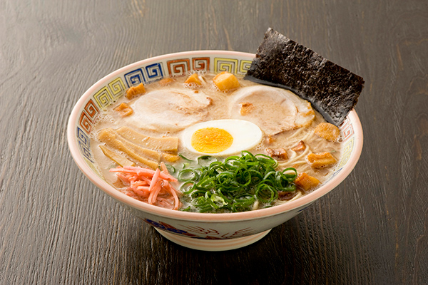 半世紀以上にわたり受け継がれる伝統の味!久留米の名店・大砲ラーメンの「昔ラーメン・呼び戻しブラック」