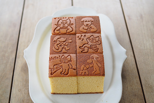 ふわふわ、もっちり!ほどけるような口当たりのカステラにキュートな焼印を施した「羊のカスティーリャ」