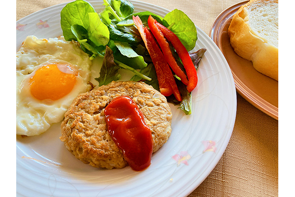 1ヶ月で300万食を売り上げるロングセラー!石巻・大地フーズの「大豆ハンバーグ」