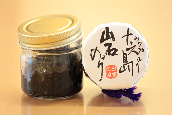 出雲の地から磯の香りを届ける高級海苔の代名詞「十六島海苔100%佃煮」と「ふっくらひじき煮」