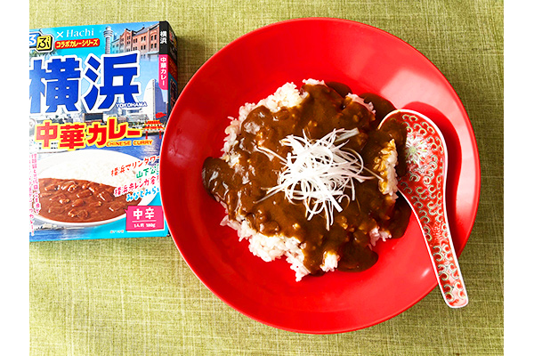 旅行ガイドブックのようなパッケージで話題「るるぶ×HACHI コラボカレーお試しセット」「るるぶ×HACHI コラボシリーズ 海外 ごはんにかけるお試しセット」
