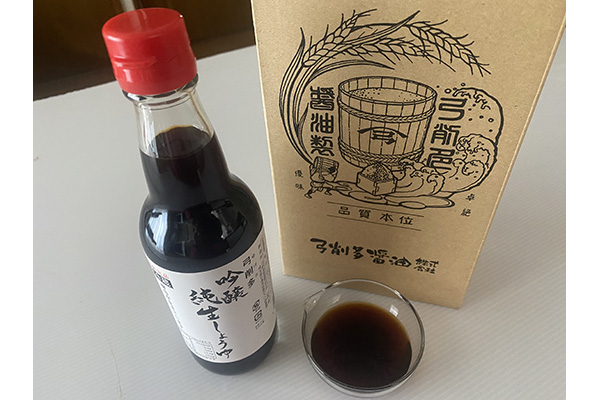 微生物が生きている、これぞ正真正銘の”生”。弓削多醤油の「吟醸純生しょうゆ」