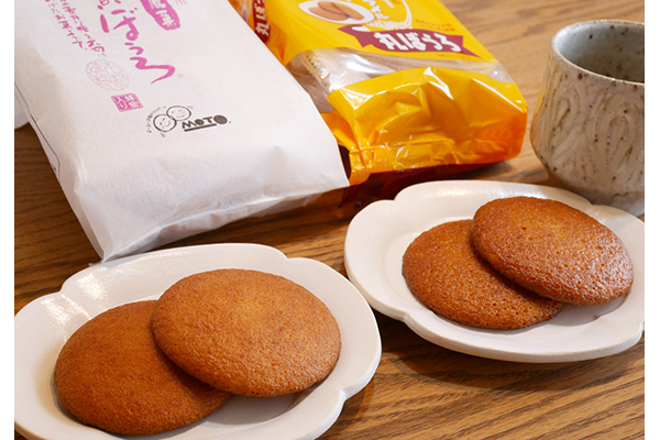 九州のおやつの定番！しっとりソフトな食感の「森永ミルクキャラメル丸ぼうろ」と「佐賀ぼうろ」