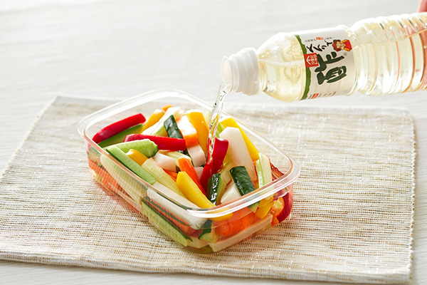 まろやかなお酢料理に仕上がる!常備菜からメインのおかずまで万能な「べんりで酢」