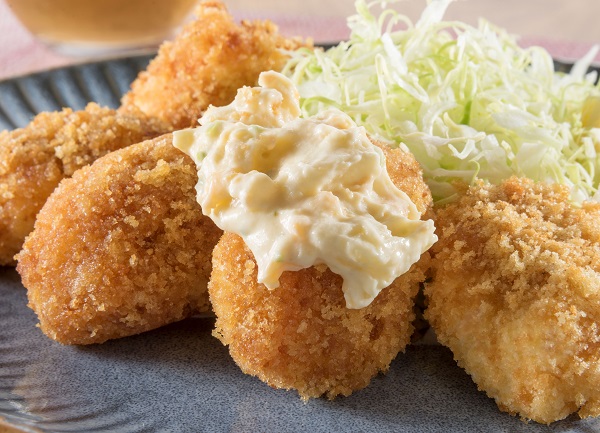 スイーツだけど、どこから見てもカキフライ！「カキフライそっくりな柿ケーキ」と老舗自慢のどら焼き「虎焼&大人の虎焼」
