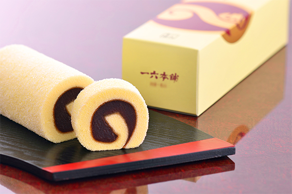 愛媛産の柑橘を使用したさわやかな風味の大人気銘菓「一六タルト柚子」