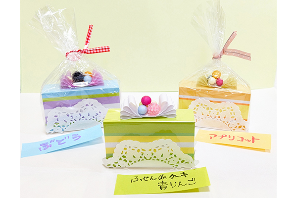 まるでケーキだけど食べられない？ギフトにもぴったり「オリジナル付箋紙 ふせんdeケーキ」