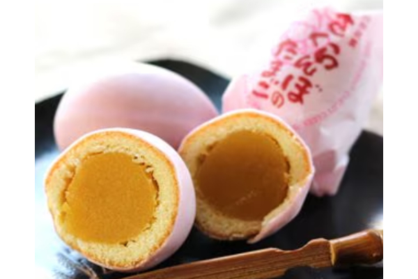 山形を代表する味覚“さくらんぼ”がスイーツに！まろやかな黄身餡をチョコレートで包んだ「さくらんぼのたまご」