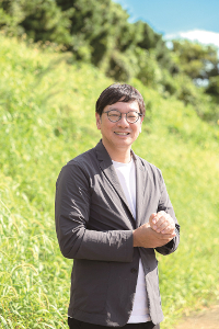 株式会社早和果樹園 代表取締役社長の秋竹俊伸氏