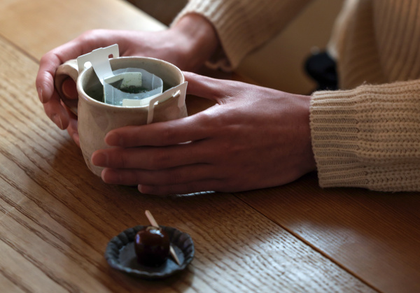 急須いらずで本格的な味わい。一保堂茶舗の「ドリップティーバッグセット」が拓く、新しいお茶の時間
