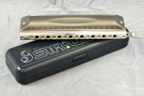 SUZUKI SIRIUS (シリウス) S-64C (16穴) 【クロマチックハーモニカ】