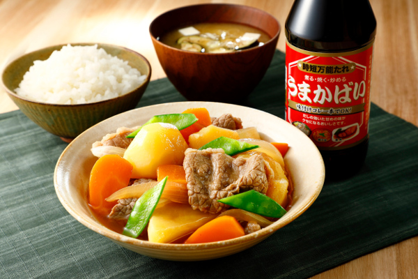 これ1本で煮物が得意に！創業151年の老舗が作る、九州うまくち醤油がベースの万能調味料「時短万能たれ うまかばい」