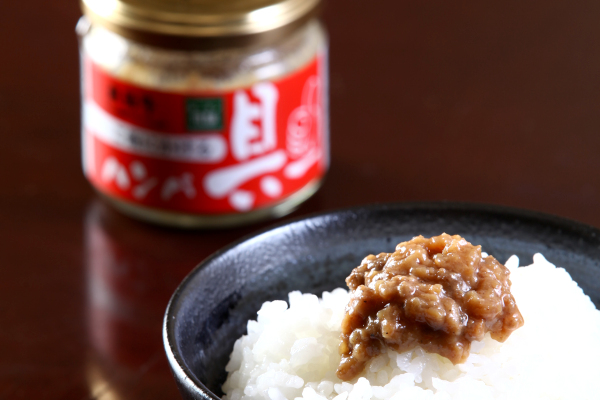 熱々ご飯にジュワッと溶ける！老舗ステーキ店が贈る、つなぎ一切不使用の「ご飯にかける飛騨牛ハンバ具ー」