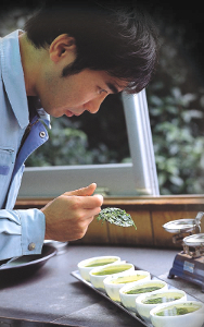 株式会社朝日園 代表取締役社長の朝比奈孝亮氏