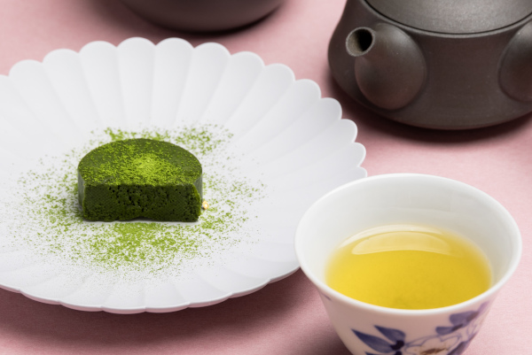 贅沢な一服を日常に。江戸から続く名古屋の名店が贈る「抹茶テリーヌ」と煎茶ティーバッグ「柴舟（しばふね）」