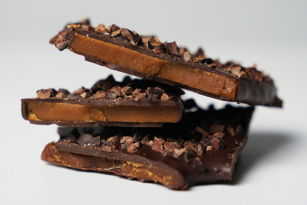 ダンデライオン・チョコレートで大評判!バターキャラメルのコクと岩塩が引き立て合う「ニブトフィーチョコレート」